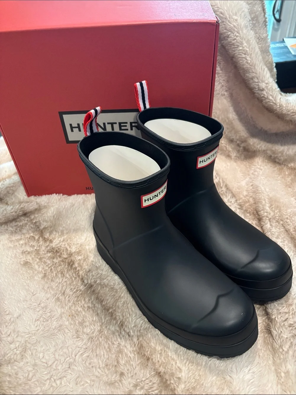 Hunter Black Short Play Matte Rain Boots with Red White Navy Heel Tabs